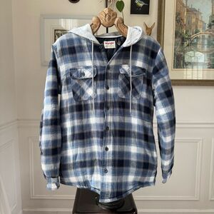 NWOT Wrangler Quilted Lined Hooded Plaid Flannel Button Up Shirt M